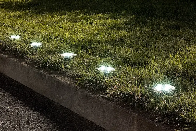 Záhradné svietidlo Rabalux 7975 solárne zapichovacie  0,24W 4lm 3000K 1,2V IP44